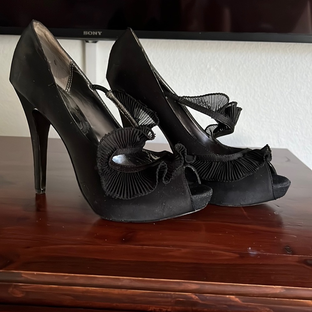 Charles by Charles David sexy special event heels!